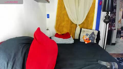  SARAHJEY     online show from February 25, 10:24 pm