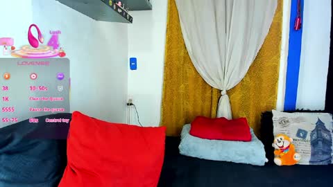  SARAHJEY     online show from March 30, 7:36 pm