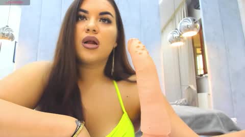sarahloreen_ online show from September 9, 5:18 am