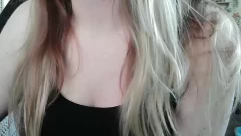 Sarah online show from February 16, 9:24 pm