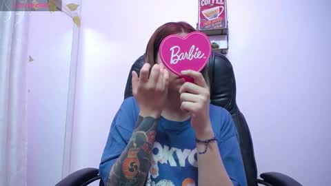 Snapshot of sarai_petite_ chatting on March 10, 3:34 am SARAI online show from March 10, 3:34 am