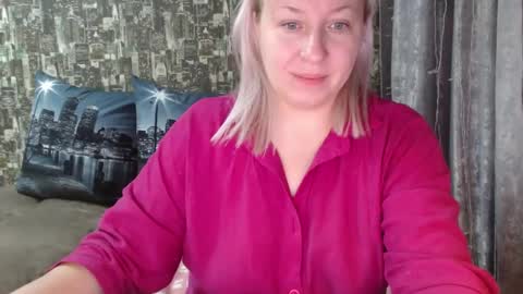 Snapshot of sarakatherin chatting on February 17, 10:38 pm Sara online show from February 17, 10:38 pm
