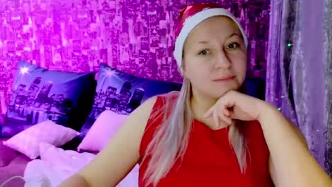 Snapshot of sarakatherin chatting on December 25, 7:13 pm Sara online show from December 25, 7:13 pm