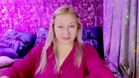 Snapshot of sarakatherin chatting on December 22, 6:48 pm Sara online show from December 22, 6:48 pm