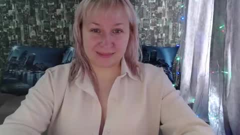 Snapshot of sarakatherin chatting on February 3, 8:35 am Sara online show from February 3, 8:35 am