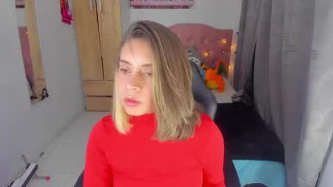 Snapshot of saralolo420 chatting on January 9, 11:56 pm sara online show from January 9, 11:56 pm