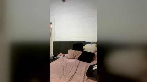 sarasaenz999 online show from April 6, 1:23 pm