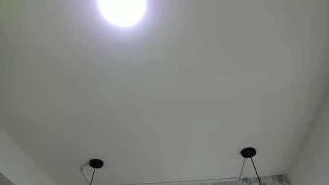   online show from March 8, 10:54 am