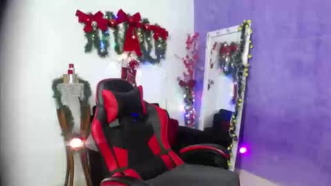 sara online show from December 19, 3:02 am