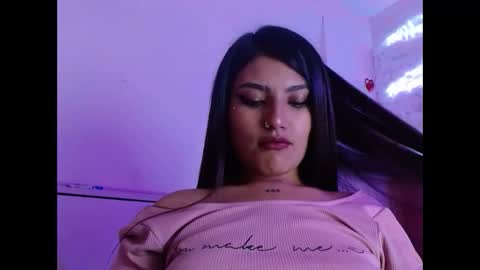 sarastonesx online show from March 10, 4:28 am