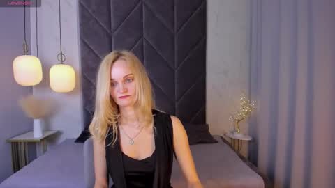 Sara online show from September 11, 1:34 pm