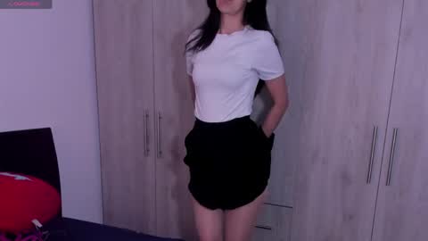 Sara   online show from May 26, 2:34 pm