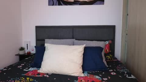 saratukkerr online show from February 9, 7:09 pm