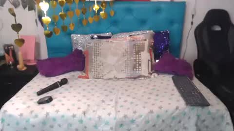Sara Wills online show from February 17, 1:11 pm