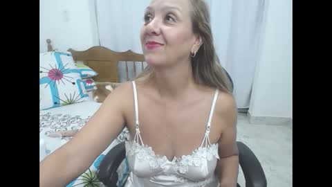 saray1221 online show from January 16, 11:14 pm