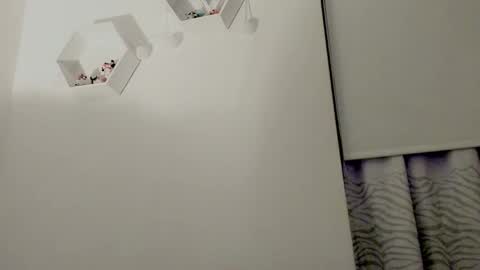 Saray  online show from February 17, 4:11 am