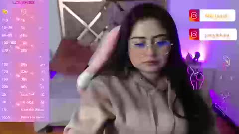 sarayandre online show from September 23, 12:59 am