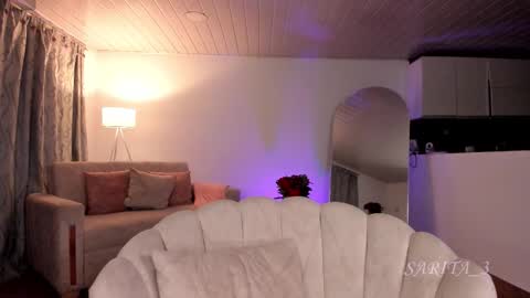 Sarita Lozano online show from February 22, 4:49 am