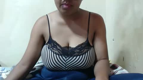 saronette online show from November 13, 10:51 am