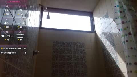 Snapshot of sarra_restrepooo chatting on January 27, 2:46 pm sara online show from January 27, 2:46 pm