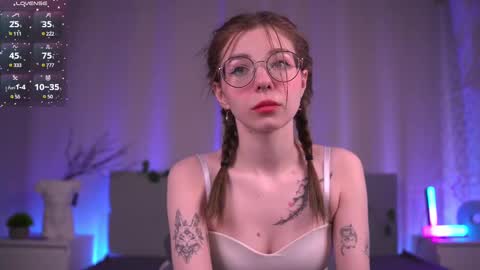 sarralane online show from December 11, 12:12 pm