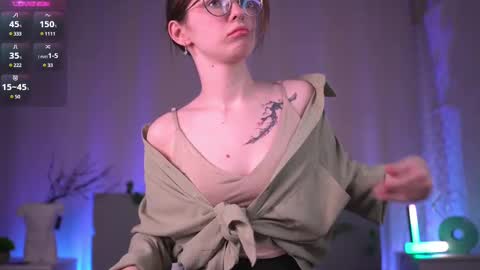 sarralane online show from December 13, 12:50 pm