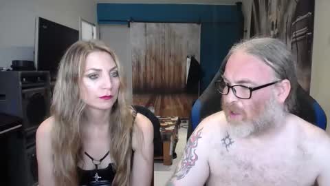 Giselle and Jay online show from October 2, 9:19 am