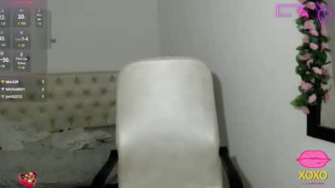 Sofia online show from November 5, 8:33 pm