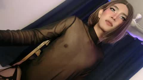 Snapshot of sasha_blade chatting on February 8, 9:35 am Sasha online show from February 8, 9:35 am