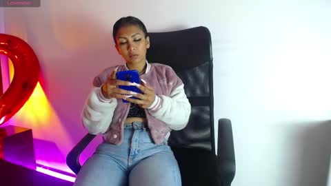 Sasha Brattz online show from February 18, 11:00 am