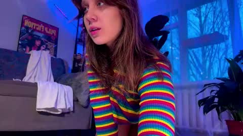 Alexandra Sasha in short online show from November 30, 6:42 am