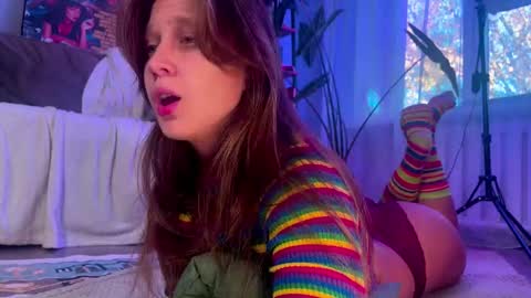 Alexandra Sasha in short online show from October 19, 6:18 am