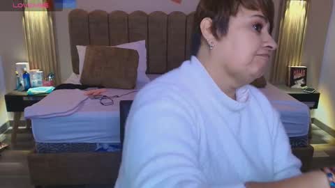 S A S H A R O S E online show from September 30, 12:04 pm