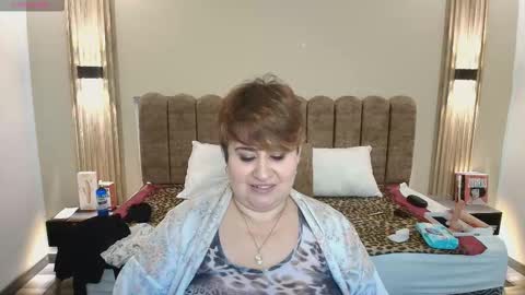 S A S H A R O S E online show from September 20, 12:19 pm