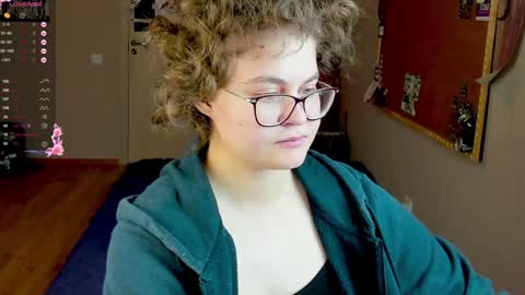 Snapshot of sashy_way chatting on December 5, 12:58 am .Alexandra online show from December 5, 12:58 am