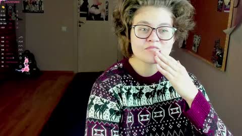 Snapshot of sashy_way chatting on January 3, 4:48 pm .Alexandra online show from January 3, 4:48 pm
