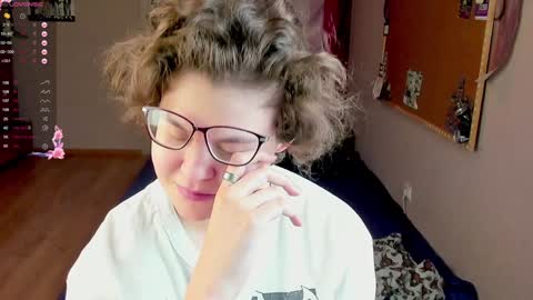 Snapshot of sashy_way chatting on December 9, 2:24 am .Alexandra online show from December 9, 2:24 am