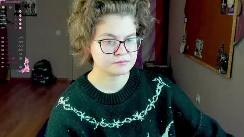 Snapshot of sashy_way chatting on December 14, 7:14 pm .Alexandra online show from December 14, 7:14 pm