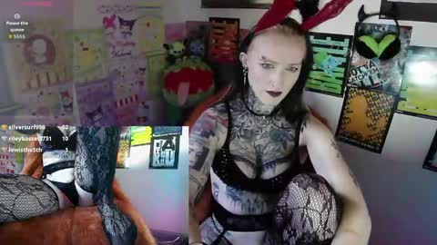 Ivy online show from May 7, 4:03 pm
