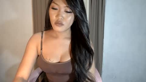 sassy_jenny8 online show from July 19, 5:37 pm