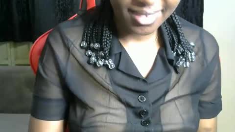 sassy_lyne online show from April 17, 6:16 am