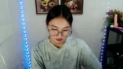 Snapshot of sassychixx699 chatting on February 5, 4:37 am Arci online show from February 5, 4:37 am