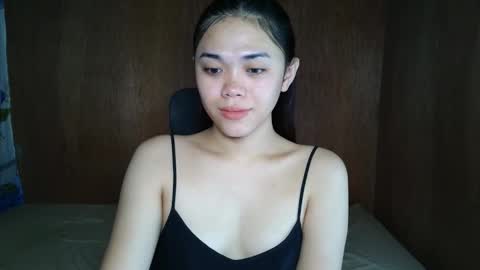 Snapshot of saszzyyumiie chatting on September 9, 2:55 am saszzyyumiie online show from September 9, 2:55 am