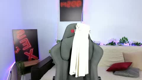 Kati online show from July 9, 8:02 pm