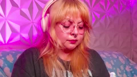 Gina George online show from October 13, 2:13 am