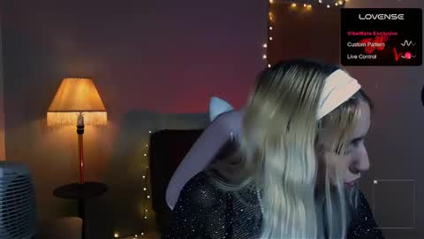 I AM JENN  online show from January 12, 1:53 am