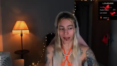 I AM JENN  online show from January 16, 3:56 am