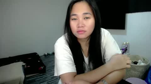 saucymegan online show from December 21, 12:33 pm