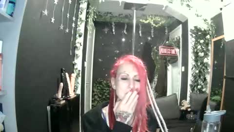 SaucySky online show from May 15, 11:34 pm
