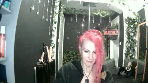 SaucySky online show from April 16, 10:23 pm